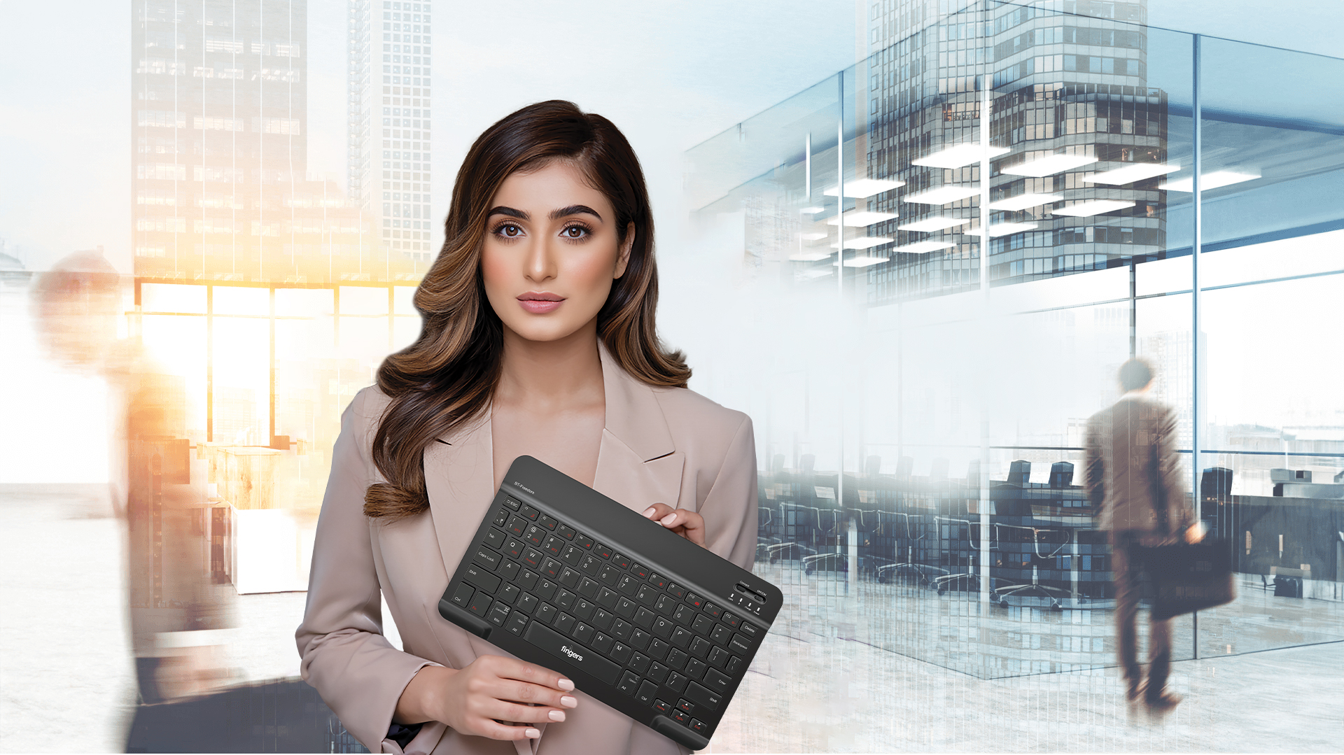 FINGERS BT Freedom Bluetooth Keyboard Looks Elegant With Women