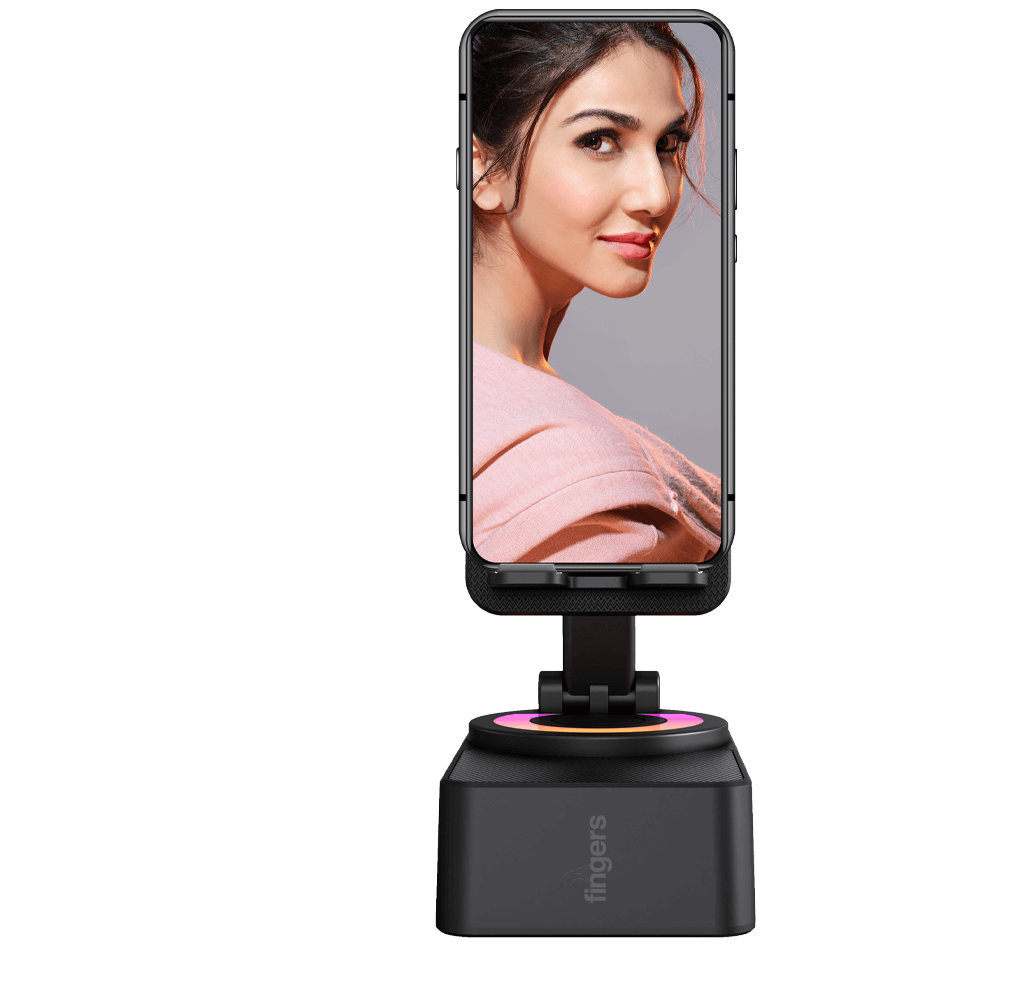 Looks That Mesmerizes Of Vaani Kapoor Visible On Mobile Which Is Placed On FINGERS Mini MOT Portable Speaker Cum Mobile Stand