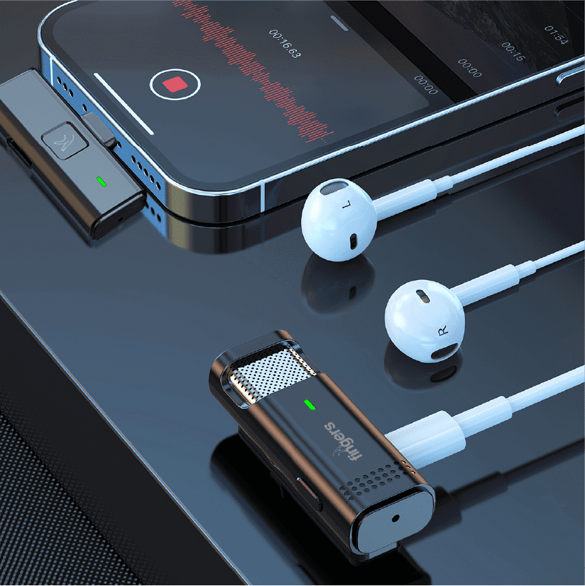 Wired Earphone Connected To FINGERS PhoneMic